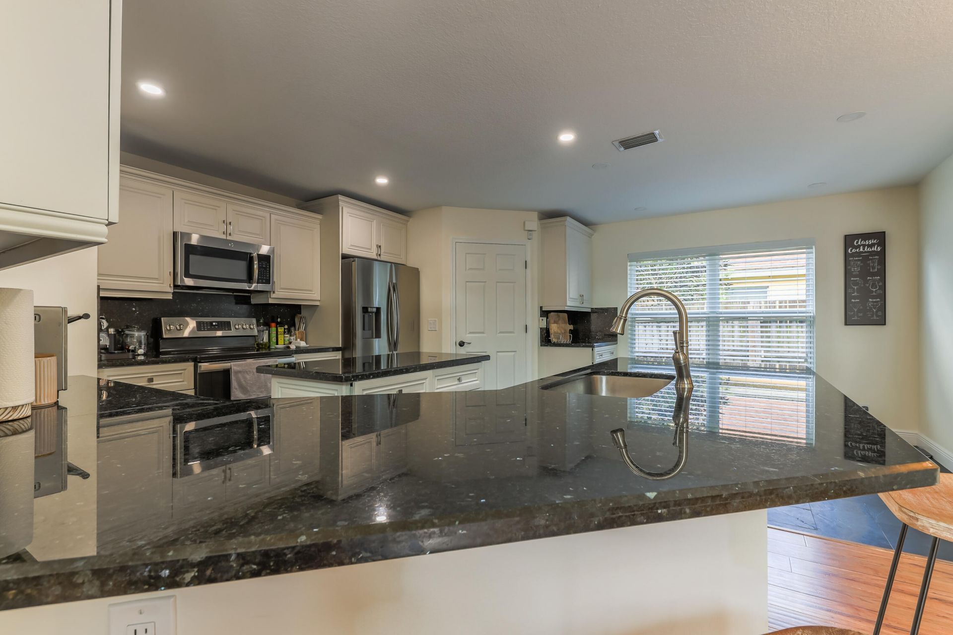 9 Meadows Park Lane, Boynton Beach, FL 33436 Photo