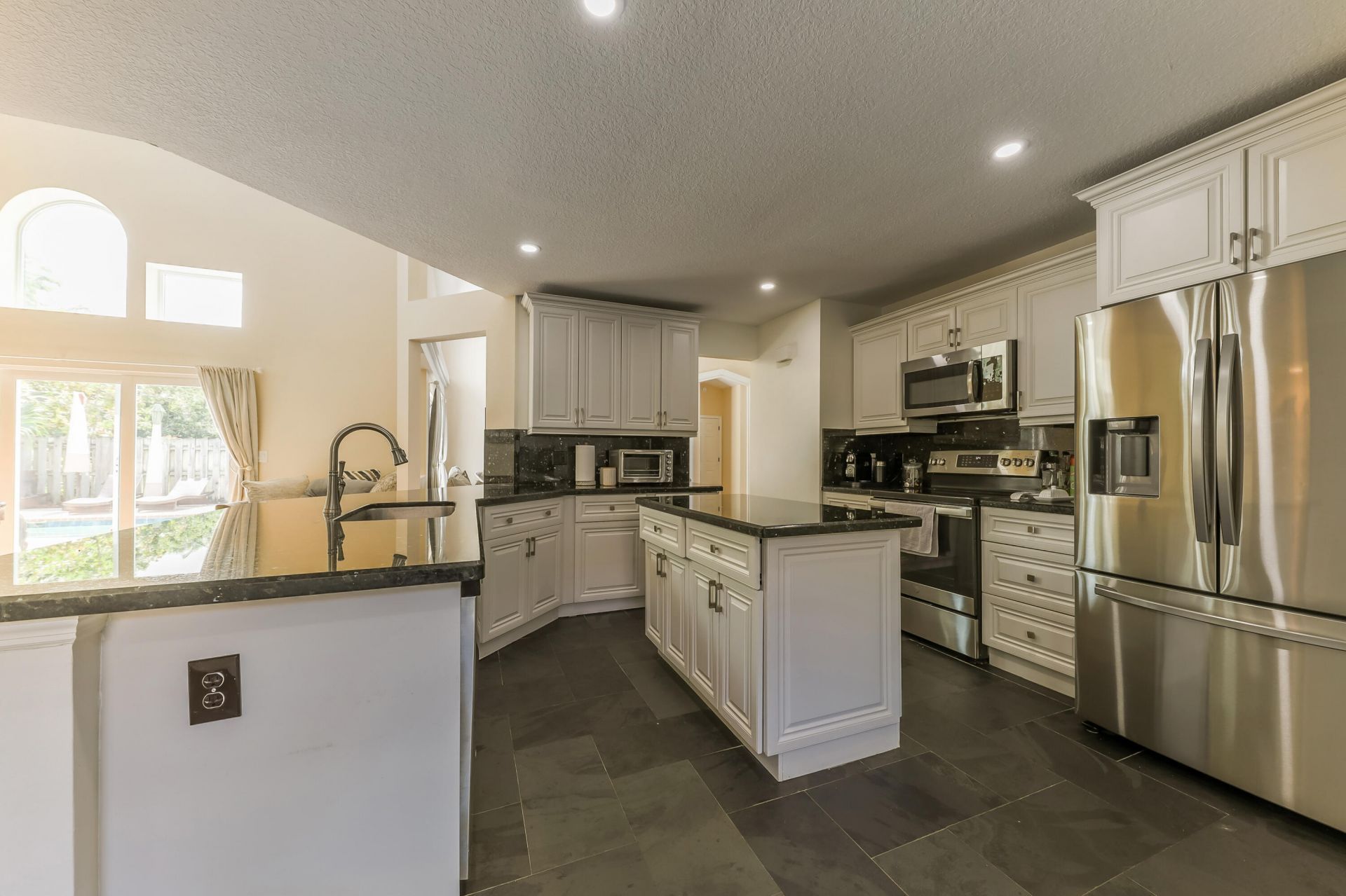9 Meadows Park Lane, Boynton Beach, FL 33436 Photo