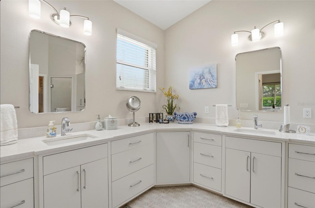 4222 65th Place E, Sarasota, FL 34243 Photo
