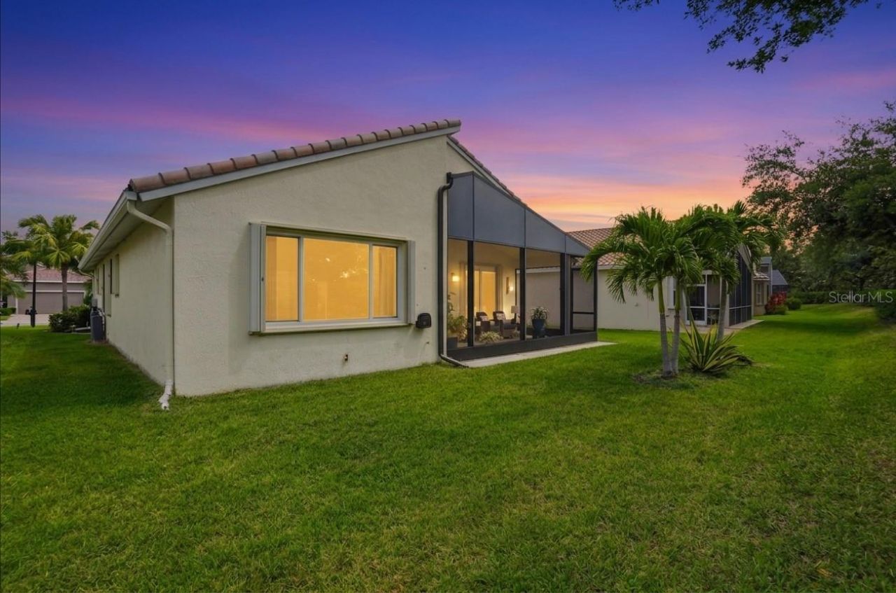 4222 65th Place E, Sarasota, FL 34243 Photo