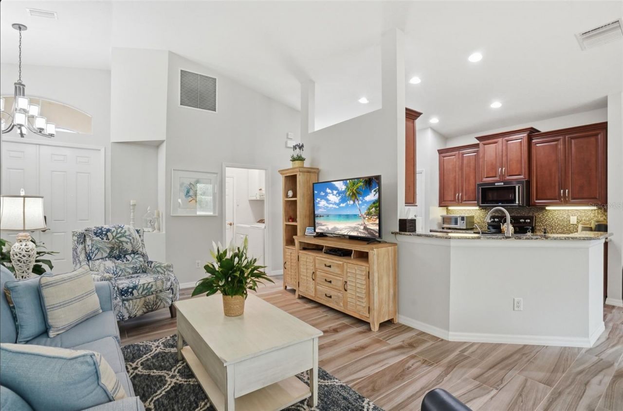 4222 65th Place E, Sarasota, FL 34243 Photo