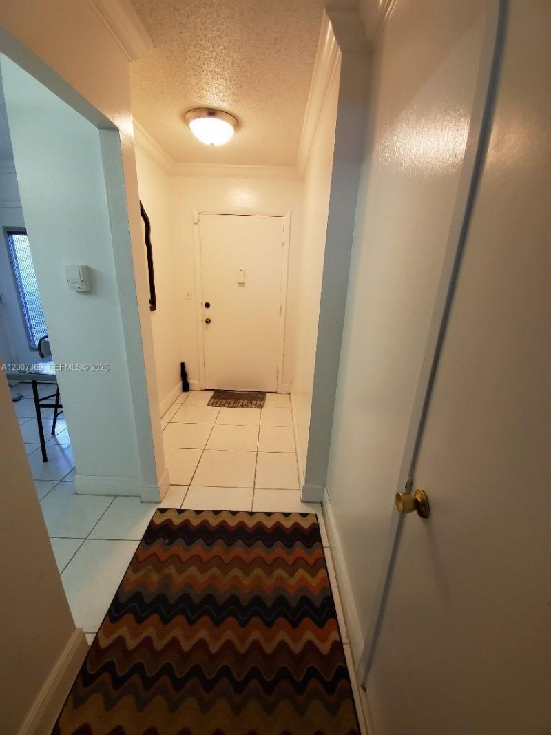 1750 NE 191st St, Unit 105-1, Miami, FL 33179 Photo