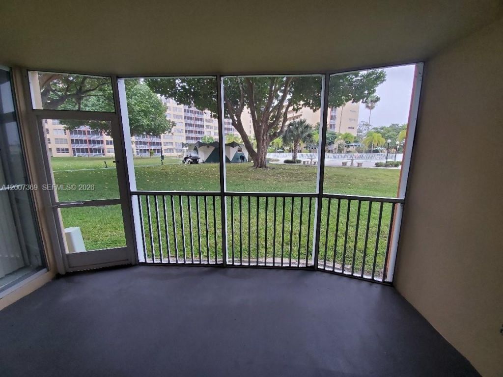 1750 NE 191st St, Unit 105-1, Miami, FL 33179 Photo