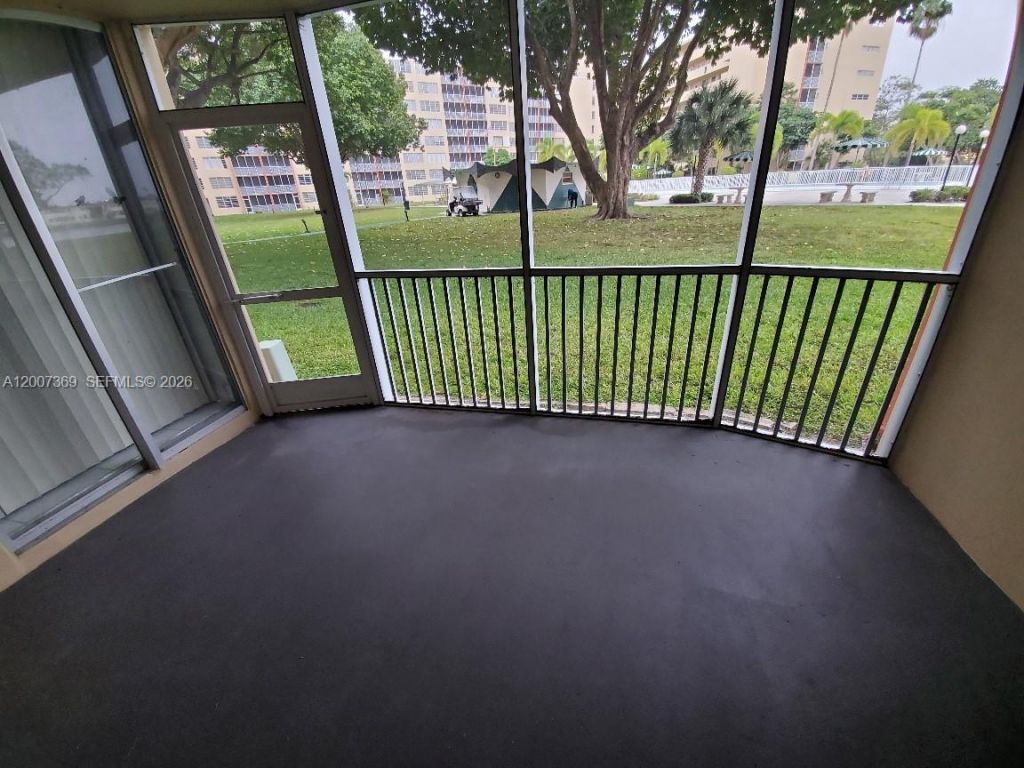 1750 NE 191st St, Unit 105-1, Miami, FL 33179 Photo