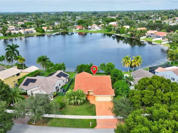 6255 Hawkes Bluff Ave , Davie, FL 33331