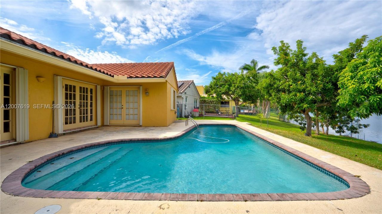 6255 Hawkes Bluff Ave, Davie, FL 33331 Photo