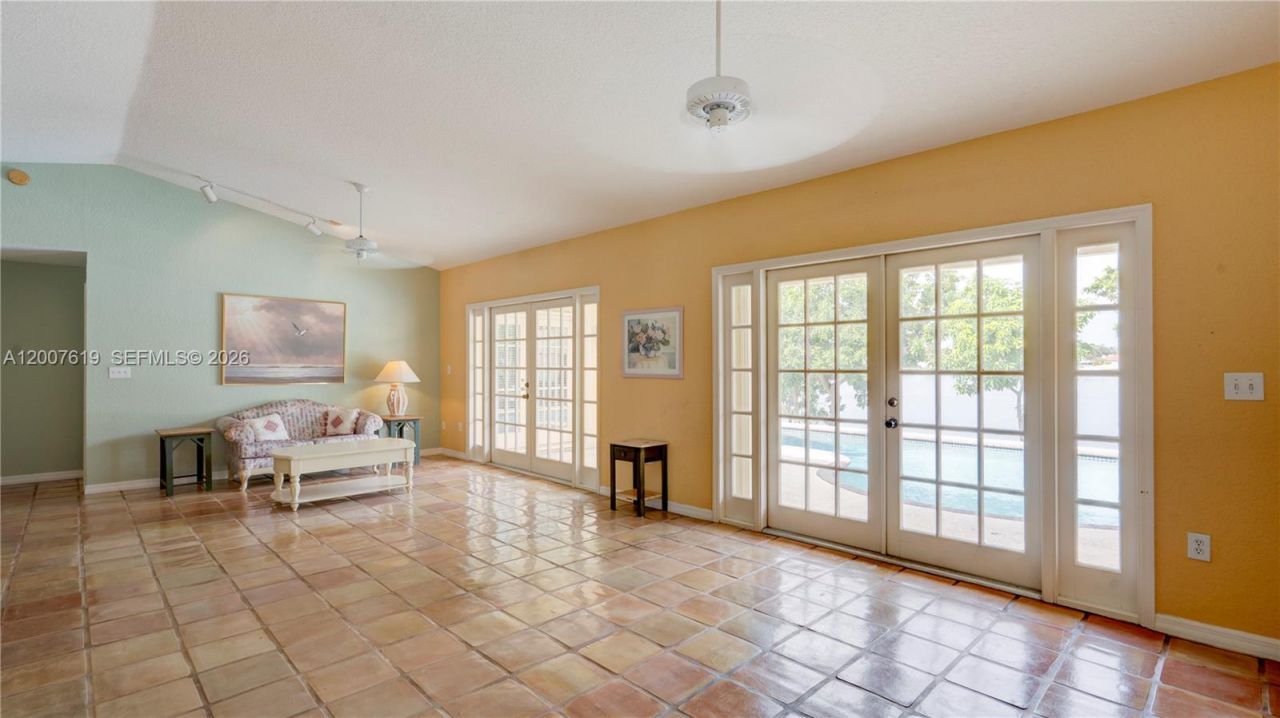 6255 Hawkes Bluff Ave, Davie, FL 33331 Photo