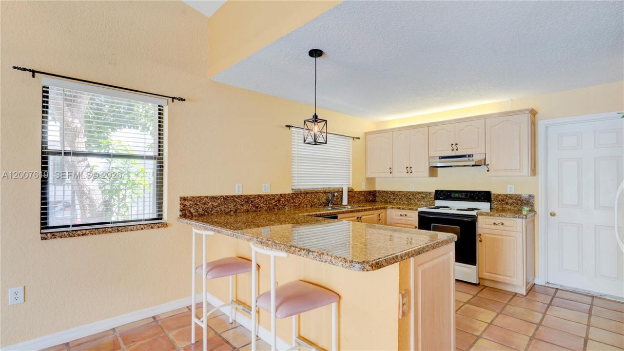 6255 Hawkes Bluff Ave, Davie, FL 33331 Photo