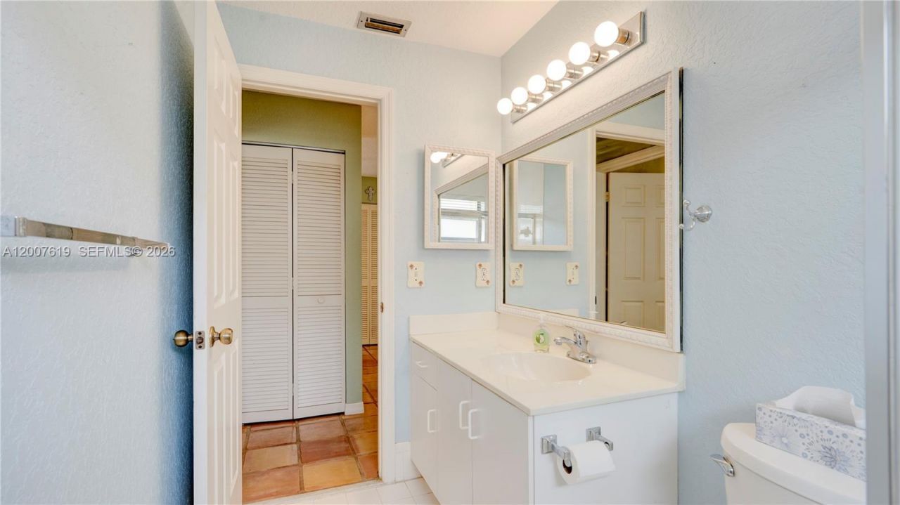 6255 Hawkes Bluff Ave, Davie, FL 33331 Photo