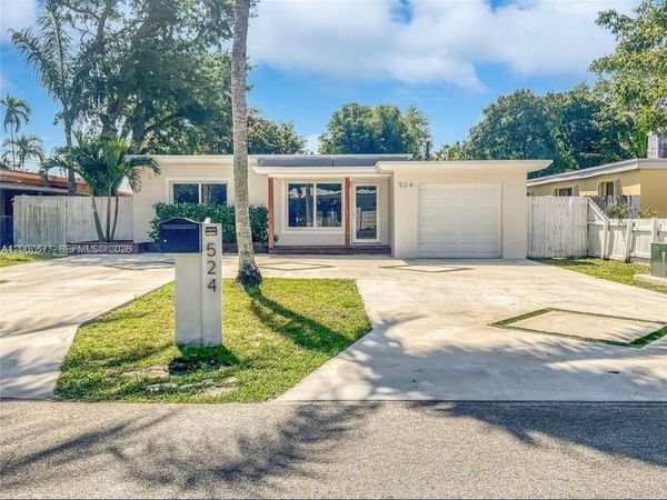 524 NE 160th St , Miami, FL 33162