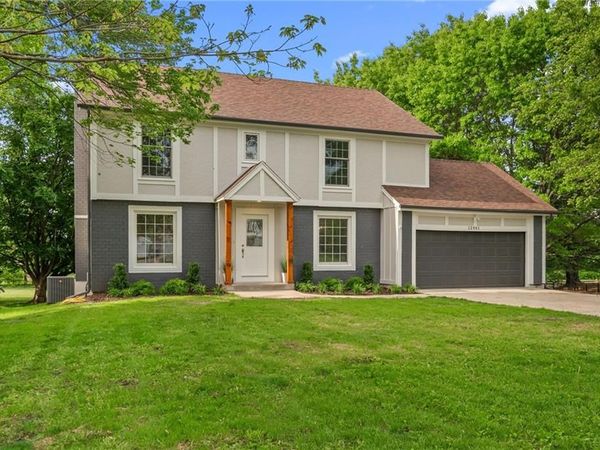 12461 W 154th Terrace, Overland Park, KS 66221