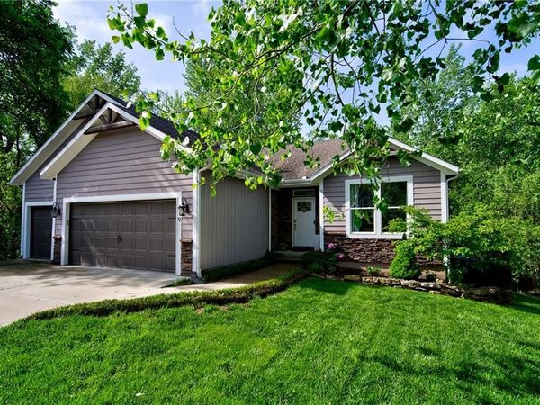 419 E 166th Court, Belton, MO 64012