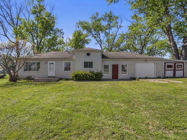 4931 E Glenwood Drive, Decatur, IL 62521