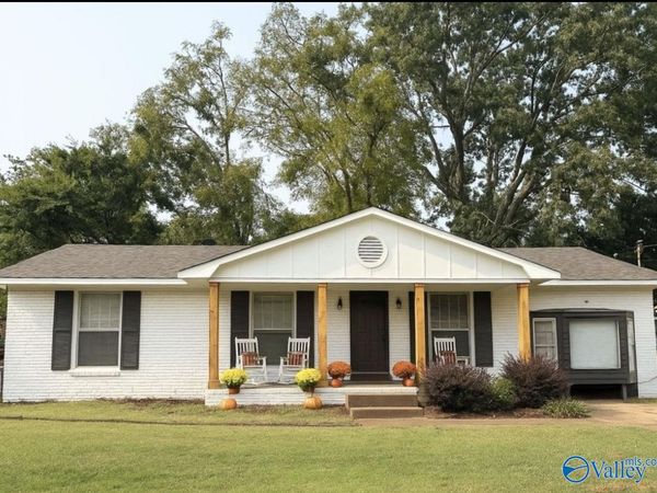 4021 NW Knollbrook Drive, Huntsville, AL 35810