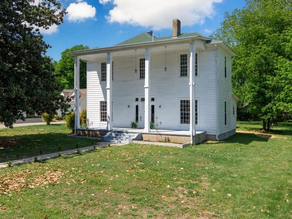 404 LIBERTY AVE E, Covington, TN 38019