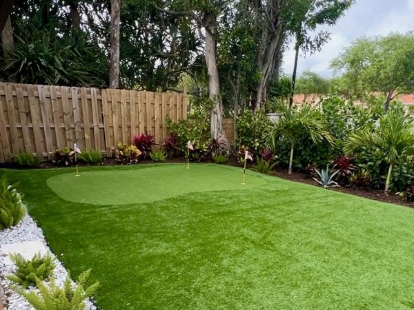 1001 Raintree Lane, Palm Beach Gardens, FL 33410