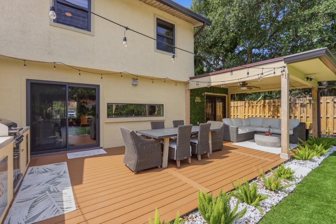 1001 Raintree Lane, Palm Beach Gardens, FL 33410 Photo