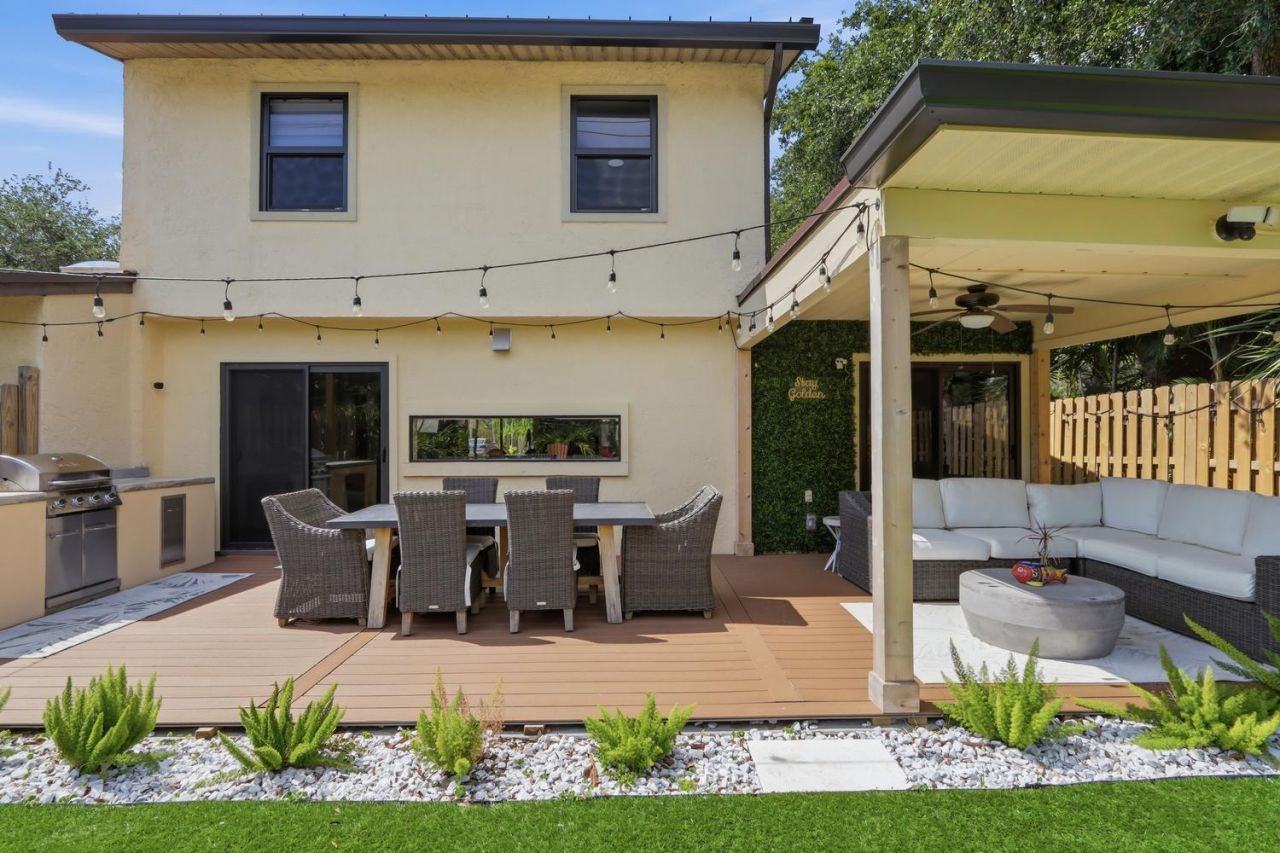 1001 Raintree Lane, Palm Beach Gardens, FL 33410 Photo