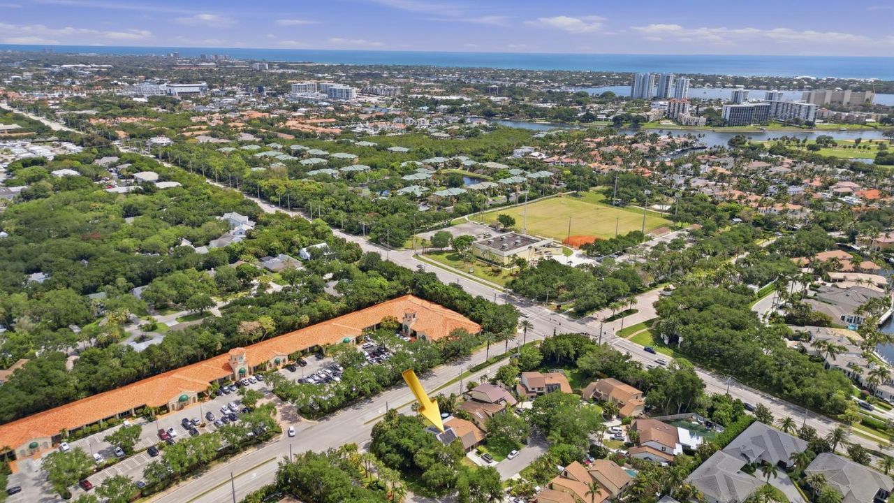 1001 Raintree Lane, Palm Beach Gardens, FL 33410 Photo