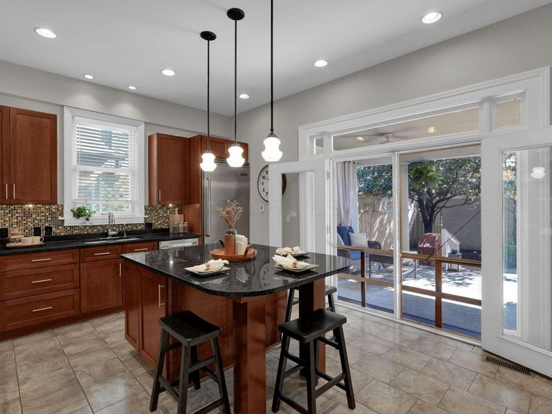 1276 Hunter Avenue, Columbus, OH 43201 Photo 15