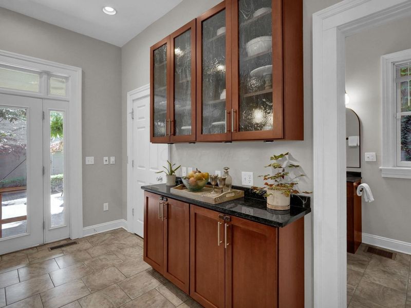 1276 Hunter Avenue, Columbus, OH 43201 Photo 20