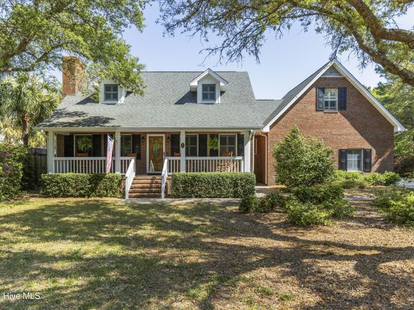 6002 Robert Ruark Drive SE, Southport, NC 28461