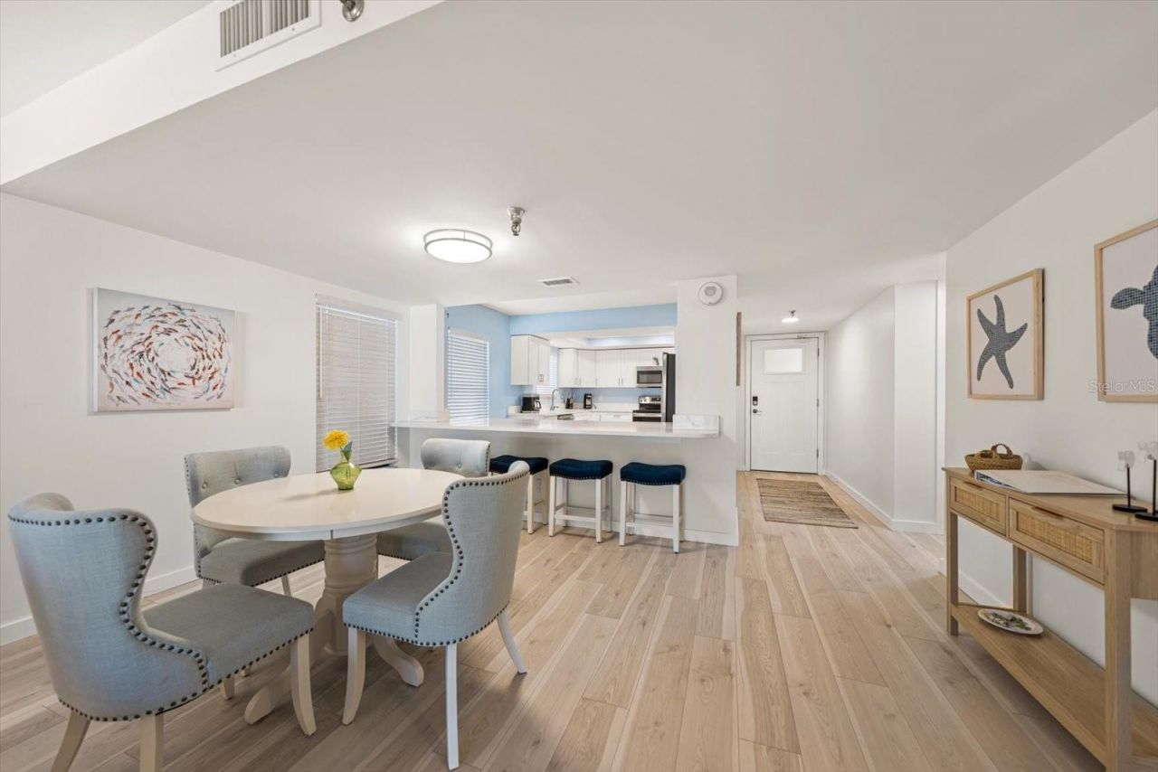 900 Gulf Boulevard , Unit 204, Indian Rocks Beach, FL 33785 Photo