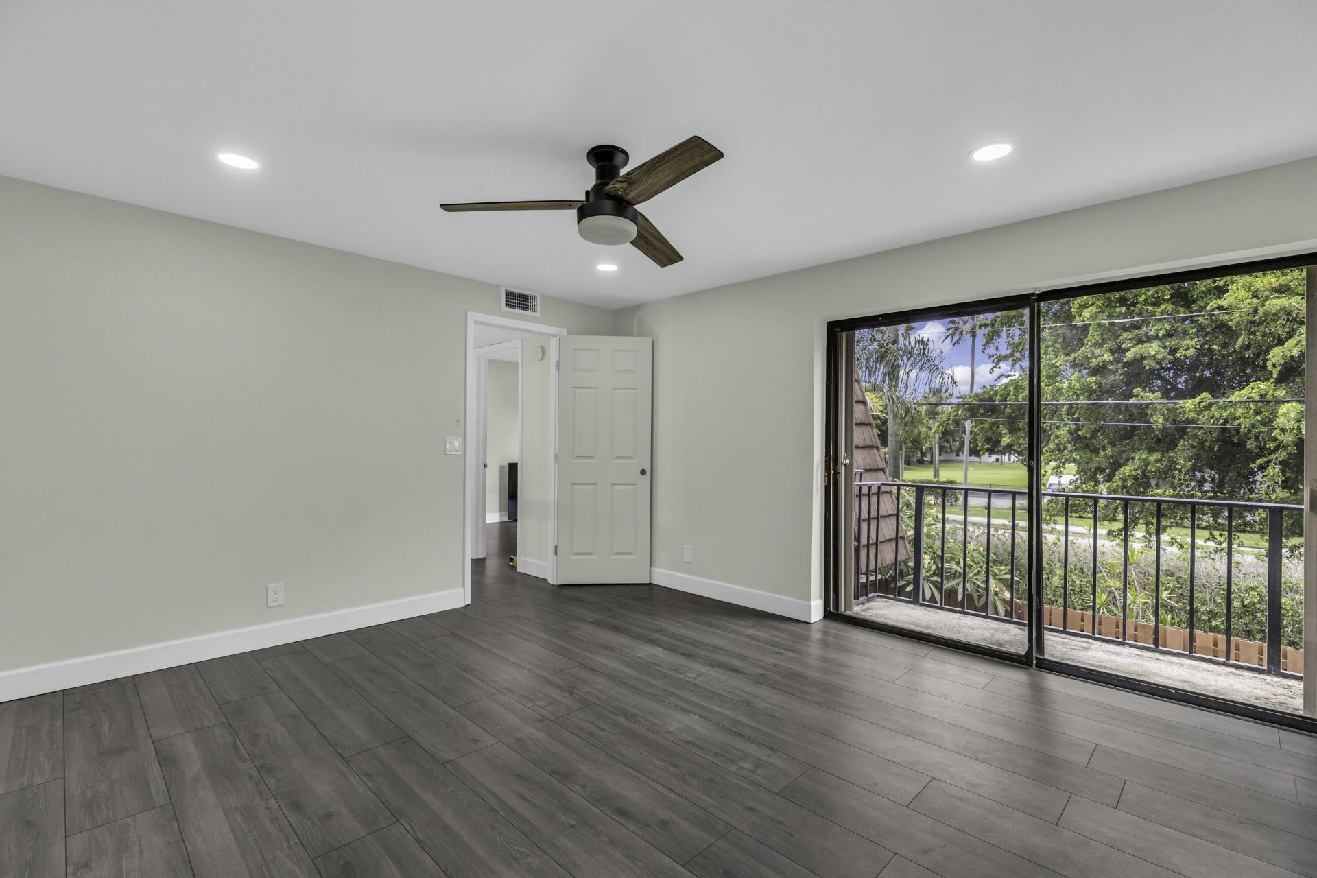 3885 Louis Drive, Unit 1203, Lake Worth, FL 33461 Photo