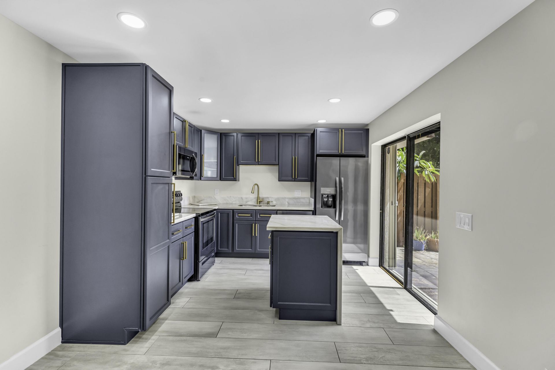 3885 Louis Drive, Unit 1203, Lake Worth, FL 33461 Photo