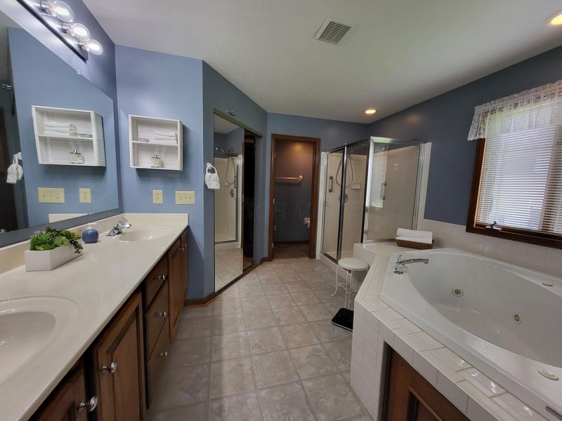 6097 Lindridge Court, Galloway, OH 43119 Photo 14