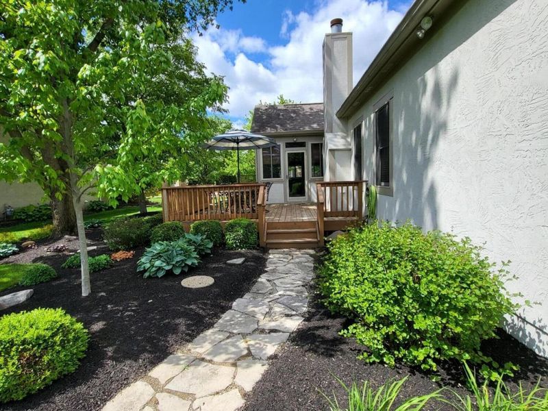 6097 Lindridge Court, Galloway, OH 43119 Photo 2
