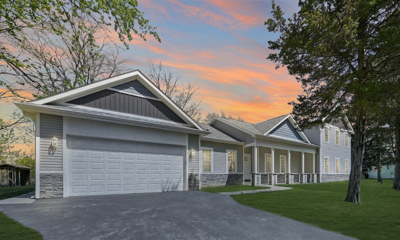 4430 Maple Avenue , Richton Park, IL 60471