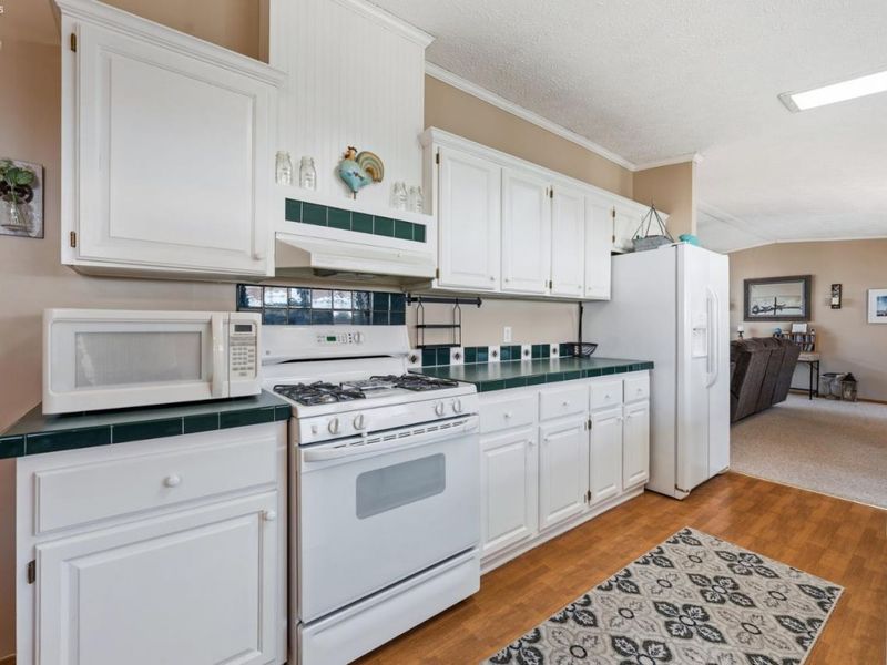 1664 N Coldwater Crossing Road, Marblehead, OH 43440 Photo 10