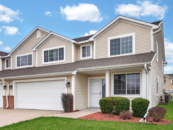 767 SE Willow Brook Drive, Waukee, IA 50263