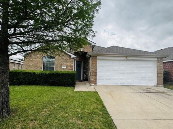 6504 Stone Lake Drive, Fort Worth, TX 76179