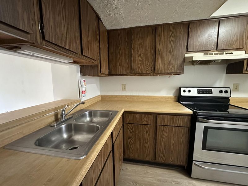 1243 Green Valley Drive, Heath, OH 43056 Photo 2