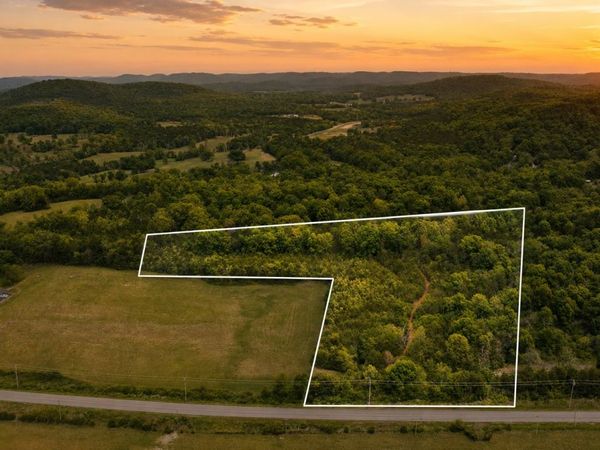 1 Murfreesboro Rd, Readyville, TN 37149