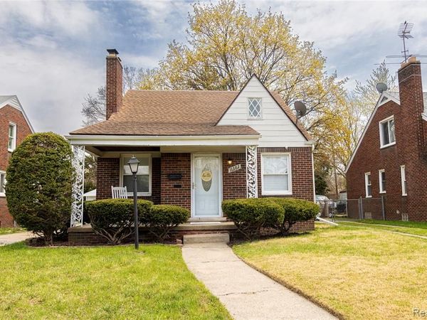 11382 Rossiter St Street, Detroit, MI 48224