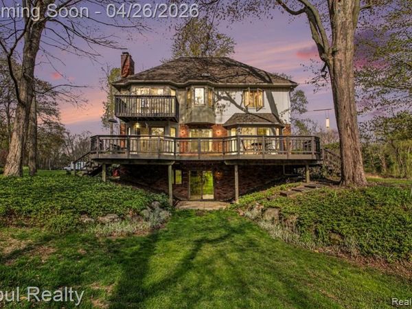 3575 Clark Circle, Commerce Twp, MI 48382