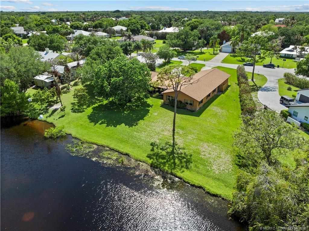 903 SW Willow Lane, Palm City, FL 34990 Photo