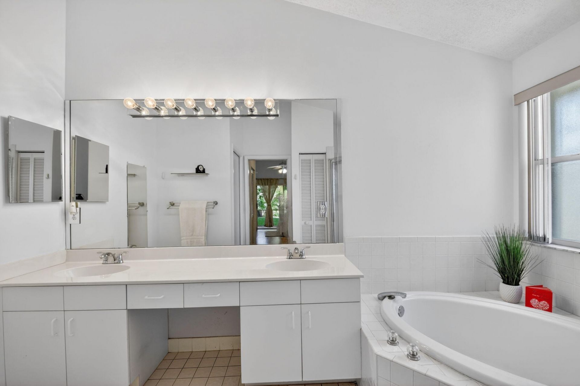 1033 W Fairfax Cir W W, Boynton Beach, FL 33436 Photo