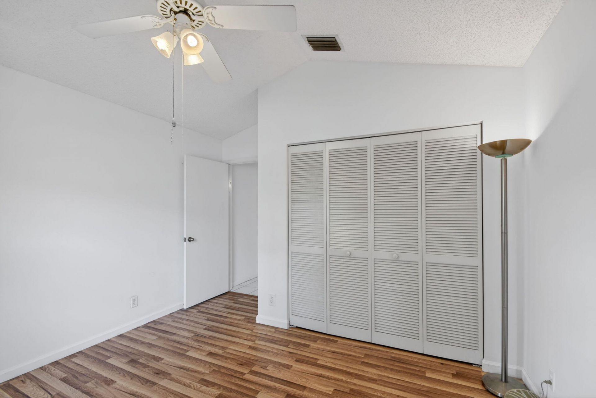 1033 W Fairfax Cir W W, Boynton Beach, FL 33436 Photo