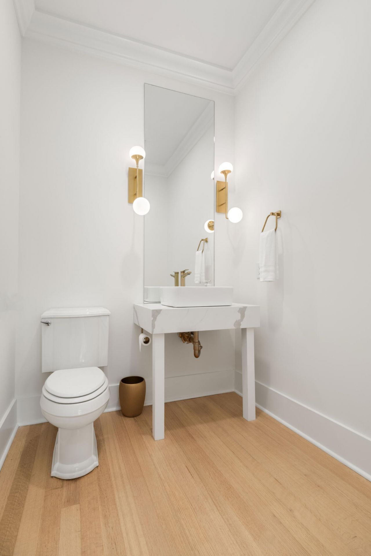 144 Fairbanks Oak Alley Photo 15