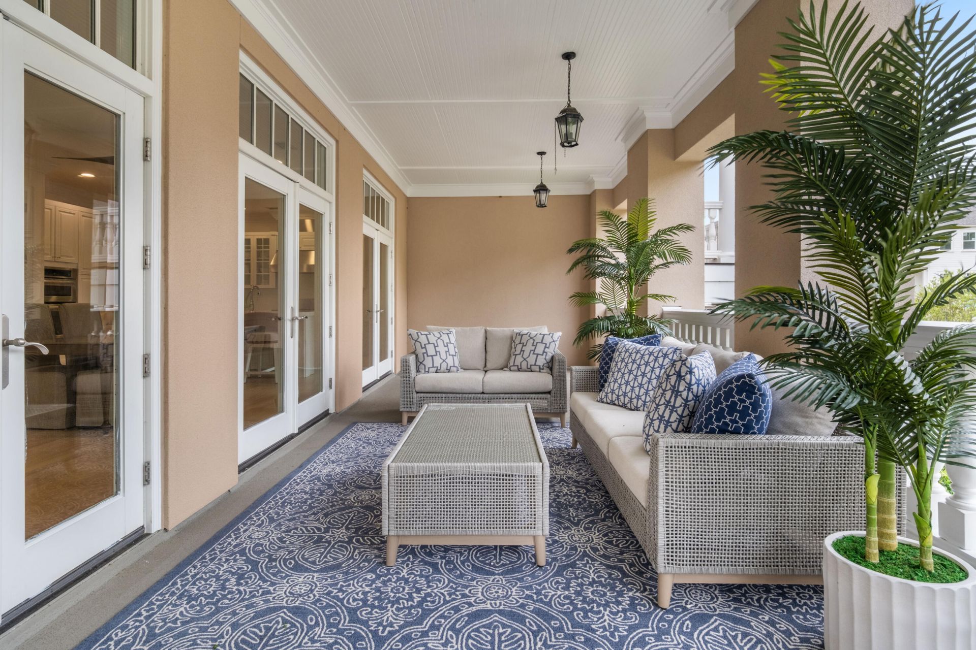 144 Fairbanks Oak Alley Photo 18