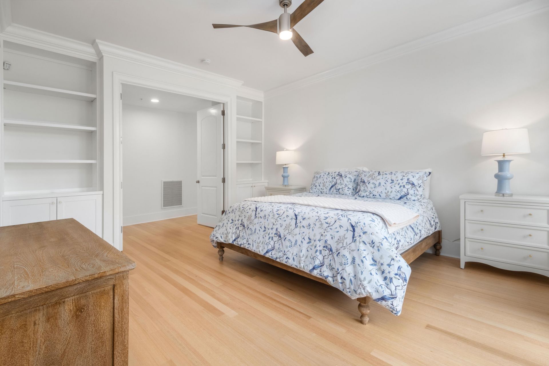 144 Fairbanks Oak Alley Photo 22