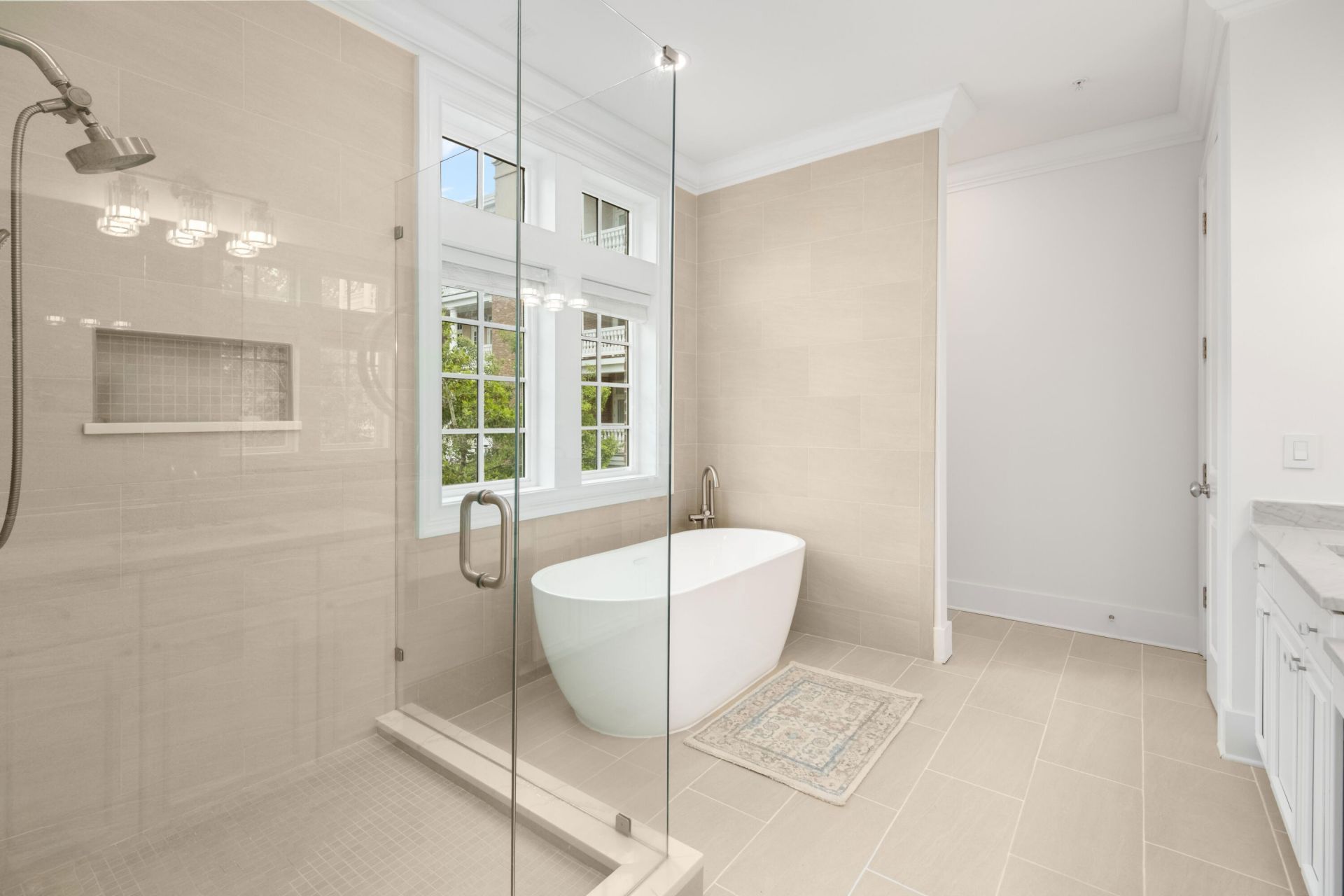 144 Fairbanks Oak Alley Photo 22