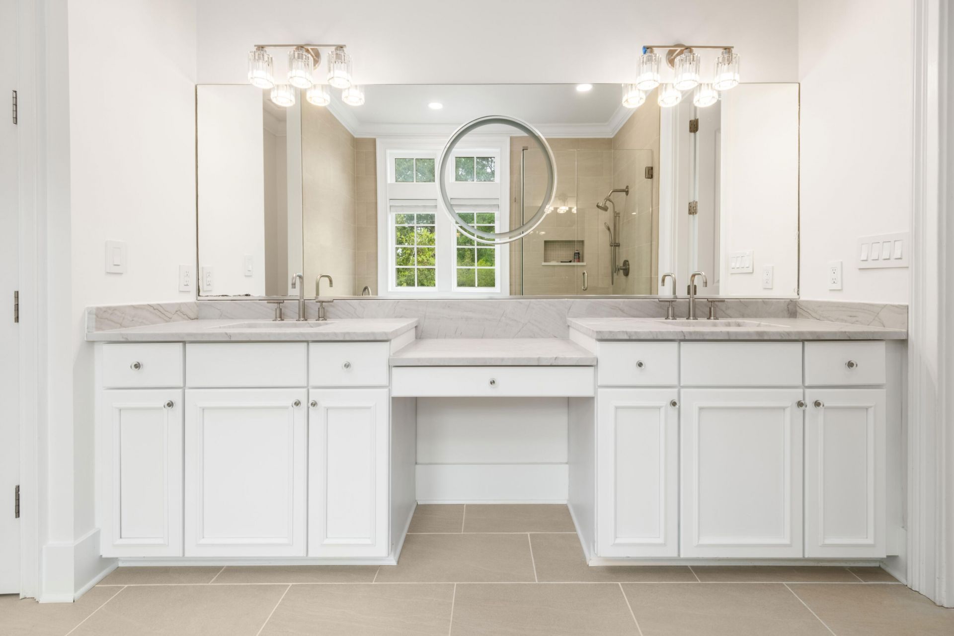 144 Fairbanks Oak Alley Photo 24