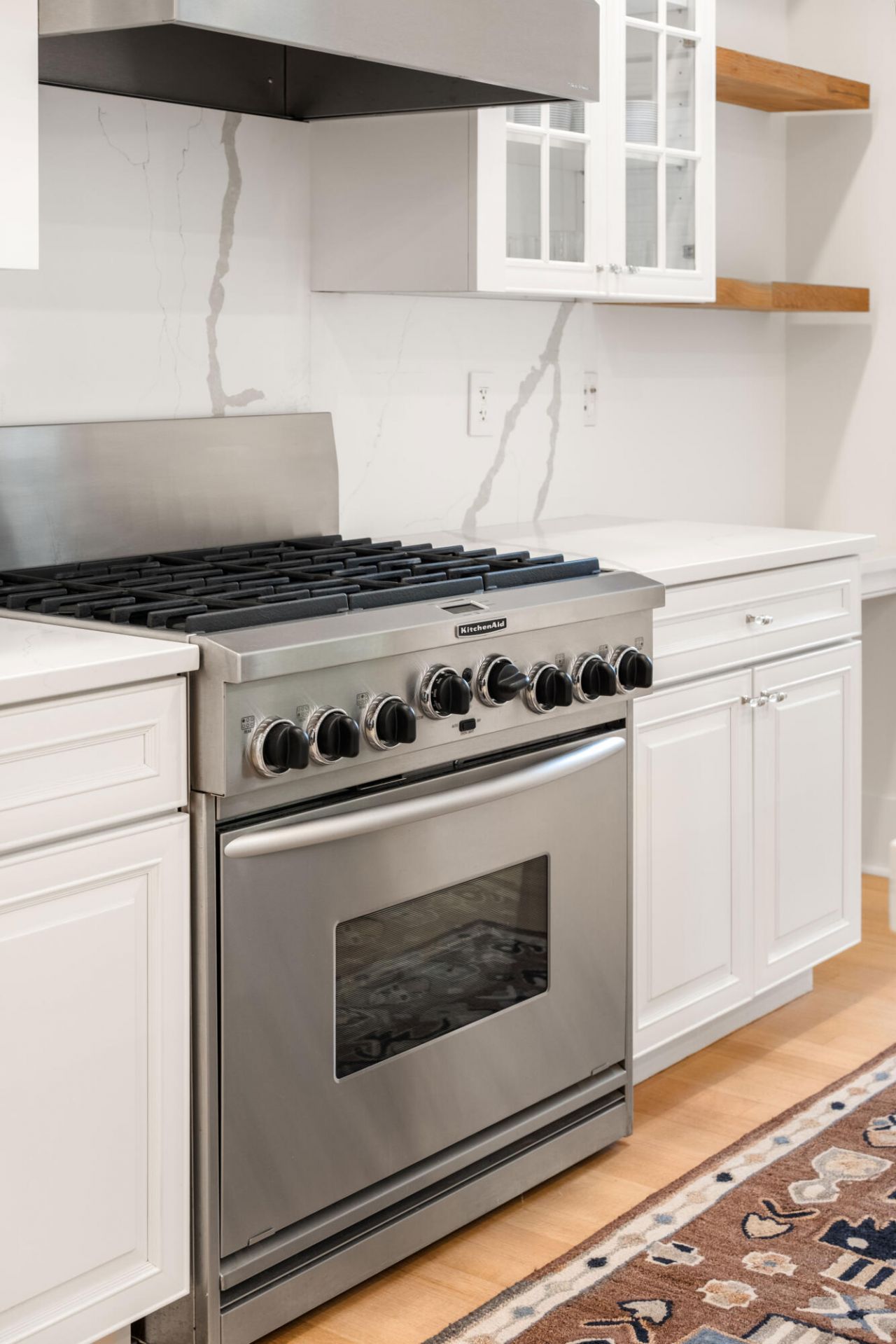 144 Fairbanks Oak Alley Photo 9