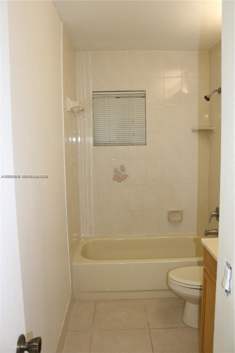 8005 SW 107th Ave , Unit 317, Miami, FL 33173 Photo