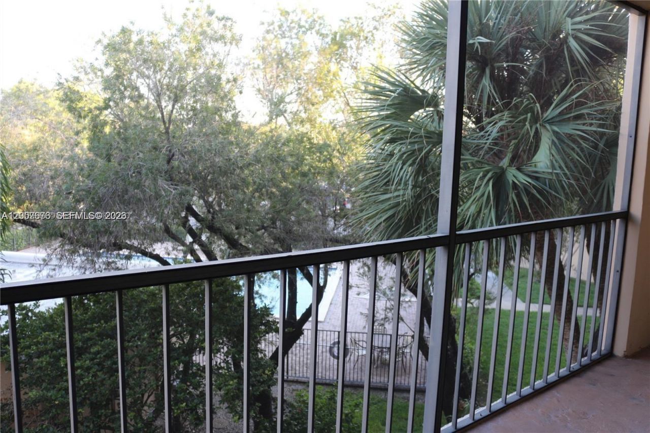 8005 SW 107th Ave , Unit 317, Miami, FL 33173 Photo